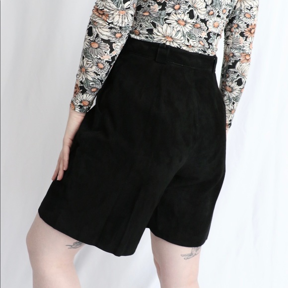 Vintage Brandon Thomas Leather Shorts - Picture 2 of 6